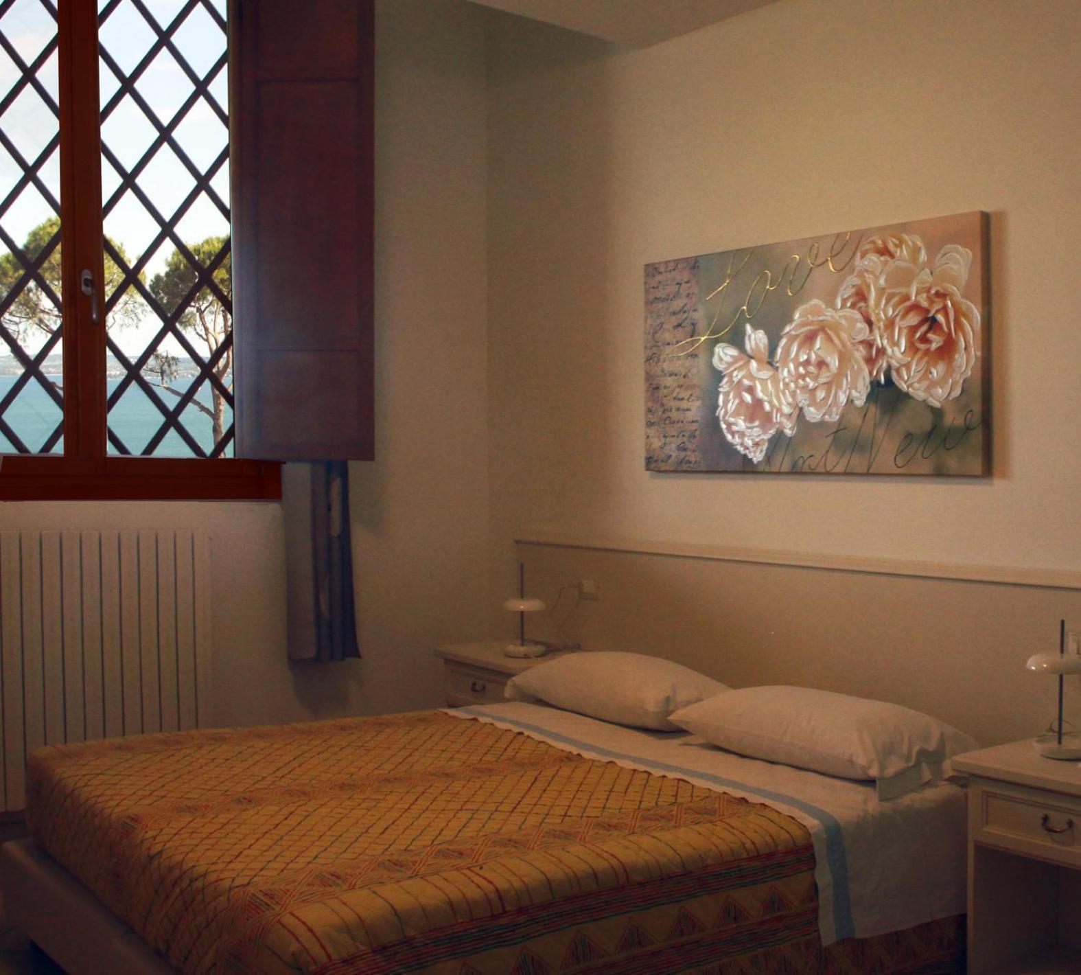 Agriturismo Nonna Bettina Moniga del Garda Phòng bức ảnh